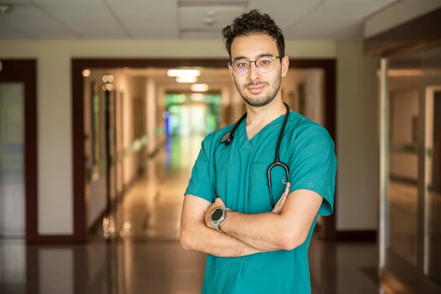 Преподавател по химия в MEDICI